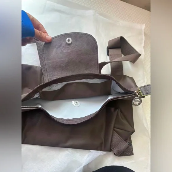 Longchamp Medium Backpack Recycled Canvas Terre Sophisticated Matte Finish - Picture 7 of 16